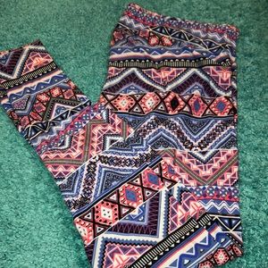 LulaRoe Tall and Curvy leggings